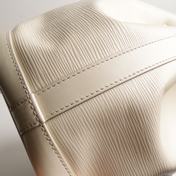 Louis Vuitton Petit Noe - Picture 2 of 7